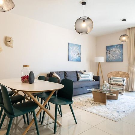 Luxury One-Bedroom Apartment/Parking In City Center Jerusalem Exterior photo