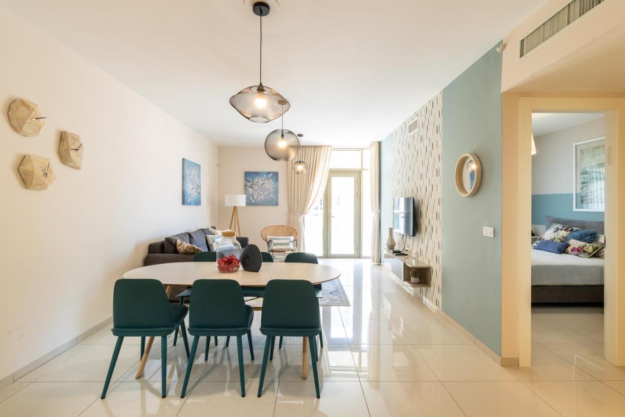 Luxury One-Bedroom Apartment/Parking In City Center Jerusalem Exterior photo
