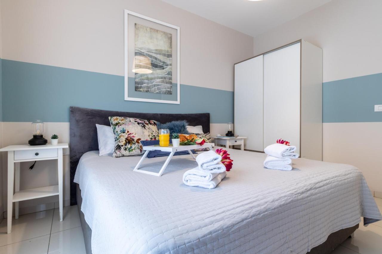 Luxury One-Bedroom Apartment/Parking In City Center Jerusalem Exterior photo